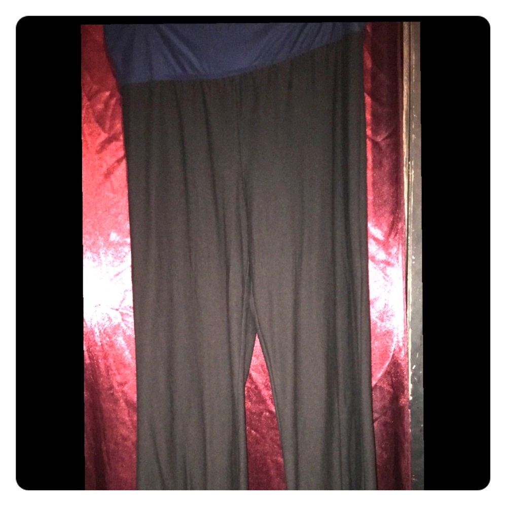 No boundaries wide leg yoga pants